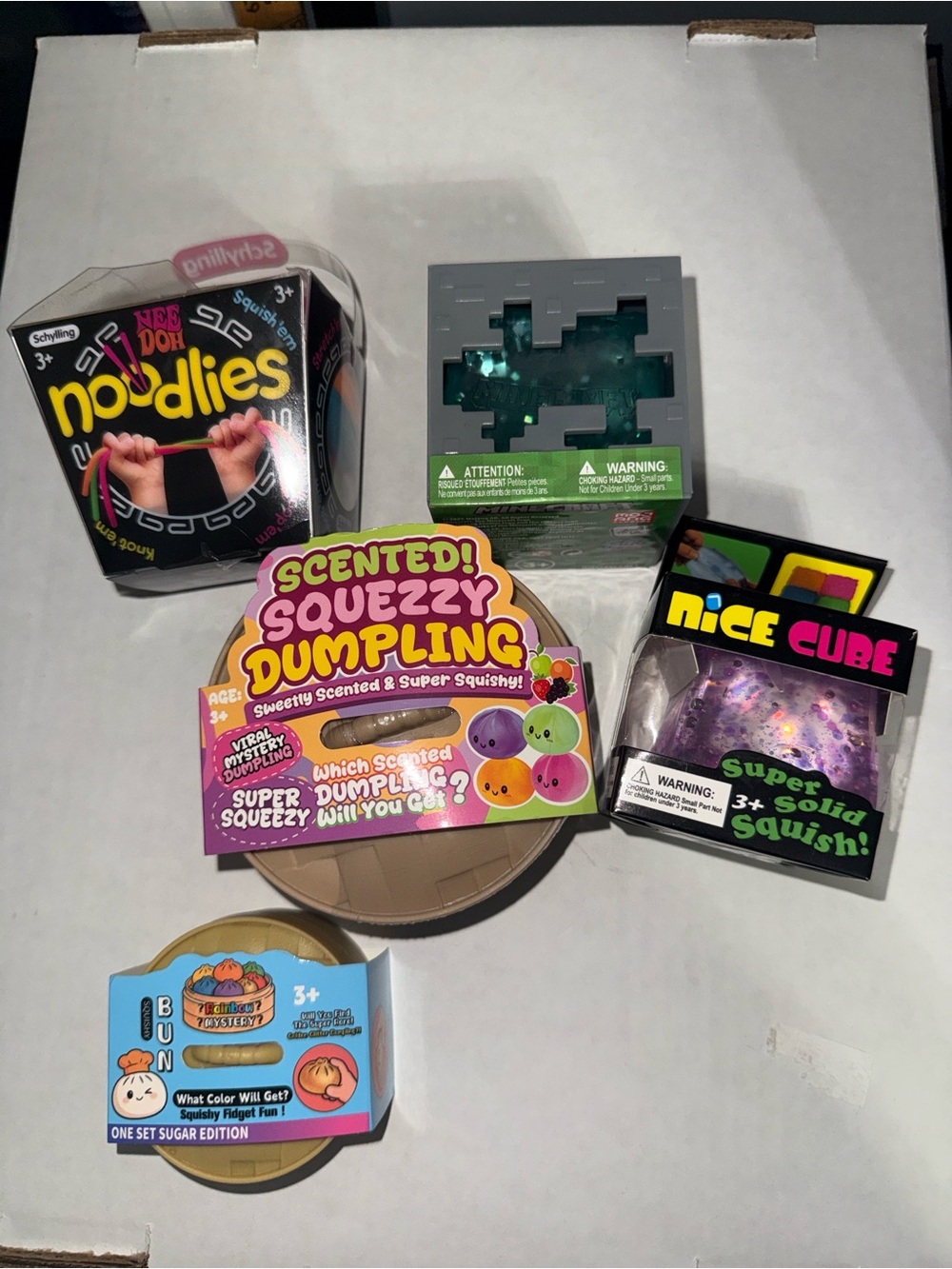 Surprise squishy bundle 5 back - Picture 3 of 14